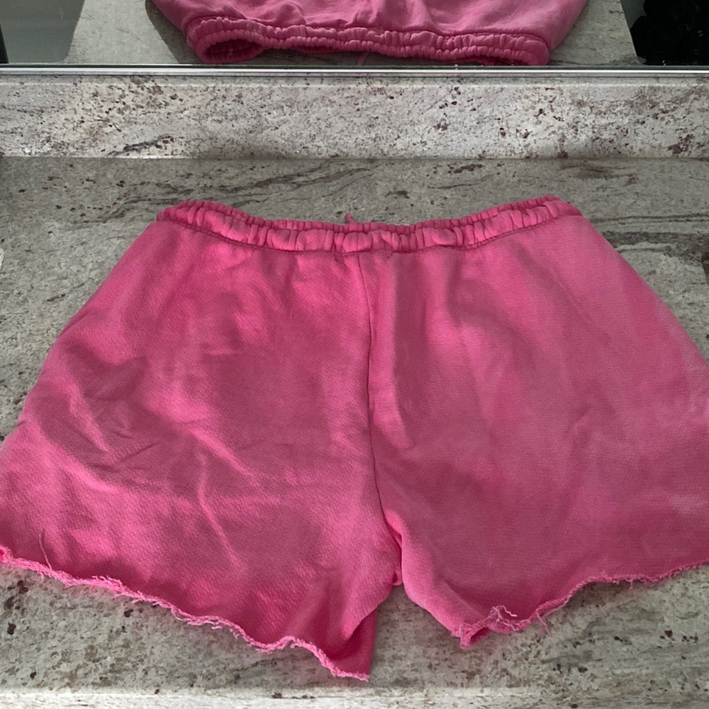 🩷 REVOLVE COTTON CITIZEN Hot Pink Fleece Brooklyn shorts Large 🩷 - Picture 8 of 12